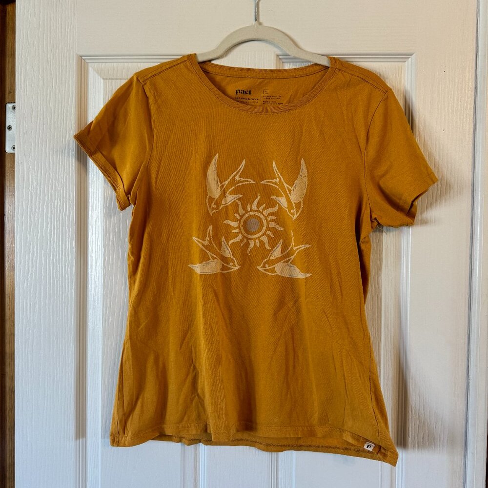 NWOT Pact Tee Shirt with Doves, Organic Cotton, Size Medium